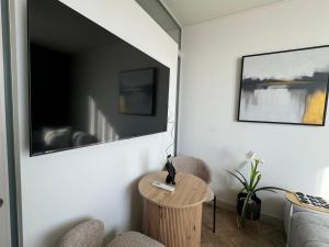 One Rosebank 1 Bed Apartment