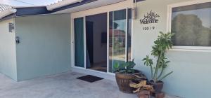 Thai Neighbourhood Duplex Stay 1 Bedroom Home