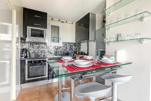 Appartements Appartement avec vue sur la Tour Eiffel entre Paris et Disneyland : photos des chambres