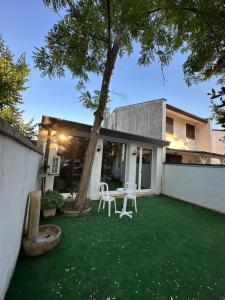 Casetta con giardino