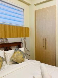 41 Minimalist Cozy Suite