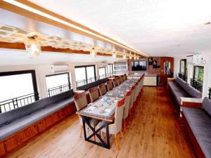 Ultra Luxury House Boat Alleppey By LexStays