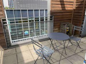 2 Morden Apartment in City centre