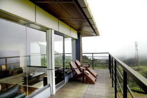 Ibex Resorts, Valparai Tale Rock