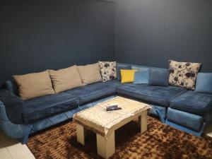 شقه سوبر لوكس مفروش للايجار موقع متميز