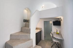 Theodora Suites Santorini Greece