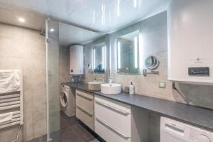 Appartements Au coeur des Alpes 1 terrasse et parking prive : photos des chambres