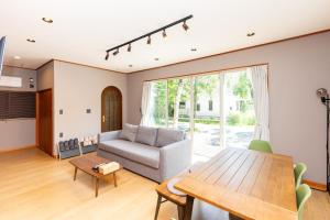 Yamanakako Miyabitei - 3hvězdičkové hotely ve městě Yamanakako