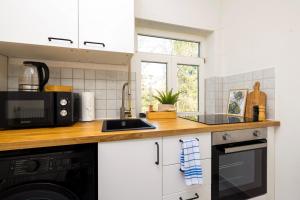 StayTime - Honey Base