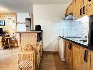 Les Chalets Des Evettes - Appartement vue montagnes dans une résidence avec piscine MAE-3104