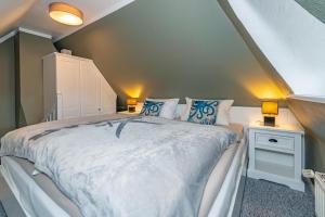 Gemütliche Wohnung Reet-Pool-Sauna