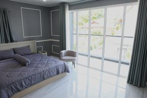 Forest Sky Pool Villa