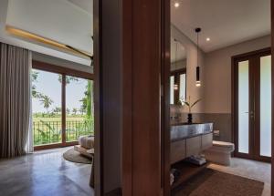 3 BR Barani Villa Tanah Lot with Rice Paddy View & Private Pool