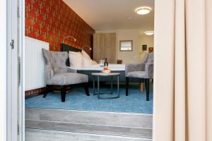 Double Room with Balcony or Terrace and Sea View room in Hotel auf den Hummerklippen