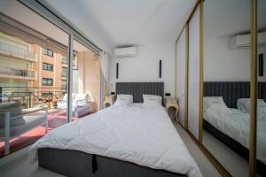 Luxe 1 minute a pied du Martinez plage shopping vu Mer