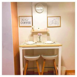 Viola Building Rhapsody Residences