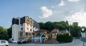 Hotel West - Železná