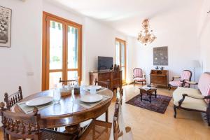 Casa Arezzo - silenzioso trilocale con terrazzino privato - Cale 06