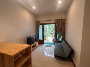 Casa Pura Modern 2BR Island Home