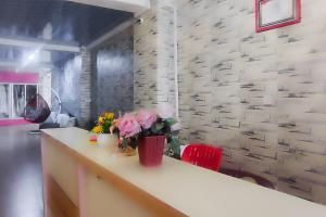 Urbanview Hotel Dream Guesthouse Padang