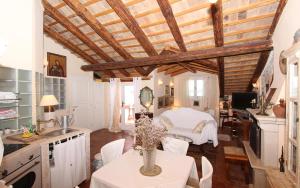 Apartments Milkana