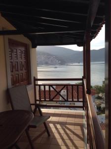 Pleoussa Studio and Apartments Skopelos Greece