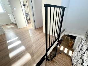 Maisons de vacances Koquillage, Cozy House with Hot Tub, GR34, 10 people : photos des chambres
