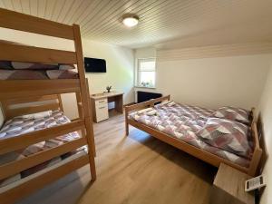 Bed & Breakfast LakeBled House