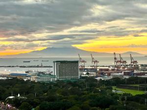 Angels Place Torre De Manila, Cozy 1BR Condo, Sunset View NearAttractions