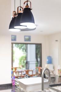 5 BR Villa w Pool - Old City 7 Min Walk - Family Friendly - Ping-Pong Table