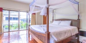 5 BR Villa w Pool - Old City 7 Min Walk - Family Friendly - Ping-Pong Table