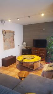 Maison avec grand jardin au cœur de la ville