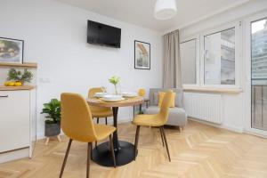 Studio Chmielna dla 3 Osób Centrum Warszawy by Noclegi Renters