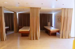 Uptown Parksuites BGC Stylish 2BR Fast WiFi Washer Balcony