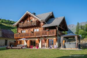 Chalets Chalet de Pont Peyron L'Ours : photos des chambres