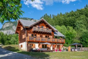Chalets Chalet de Pont Peyron L'Ours : photos des chambres