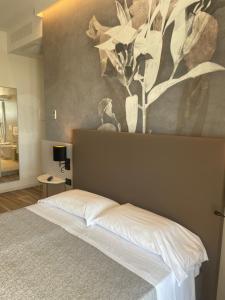 Double Room with Partial Sea View room in Hotel Tritone