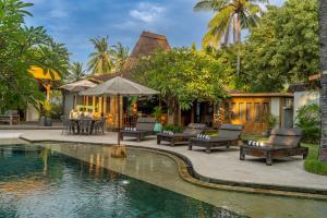 Villa Casa Gili T 4BR Villa, Pool, Gym & Bikes