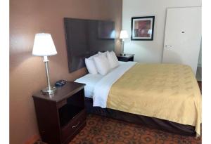 2 Queen Beds | Smoking room in Motel 6 Oklahoma City OK Fairgrounds West