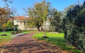 Harmony Residence with Balcony