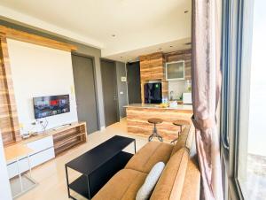 Lovina 28-AL at one residence