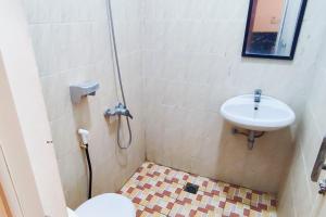 Urbanview Hotel Dream Guesthouse Padang