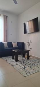 Bahari Studio Deluxe