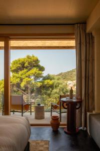 Hôtel Mylos - Cargèse, Piscine Intérieure et Extérieure
