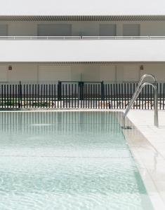 Espectacular con terraza, piscina & parking