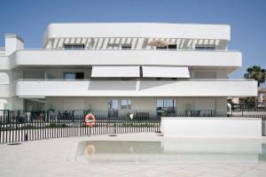 Espectacular con terraza, piscina & parking