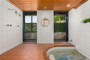 Luxury Villa with Table Mountain Views