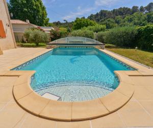 Appartements Le Clos des Oliviers - Piscine Privee - Jardin - Parking : photos des chambres
