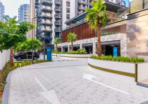 Royal Vista at Kensington Waters - Sobha Hartland - Near Downtown Dubai & Business Bay - Brand New Luxury 1BR Apartments