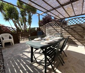 SAINT-FLORENT T2 avec terrasse piscine - 3hvězdičkové hotely ve městě Saint-Florent